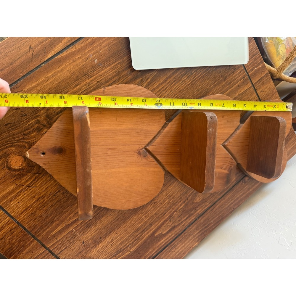 Vintage Cottage core Heart Wall Shelf for Trinkets - Picture 9 of 10